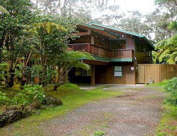 Hale Mauna Loa Upper Level With Shared Hot Tub Volcano