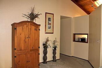 Hale Mauna Loa Upper Level With Shared Hot Tub